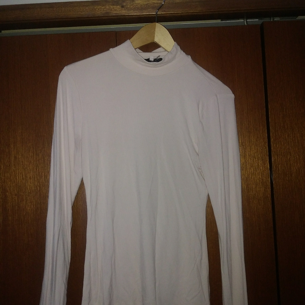 Light pink turtle neck